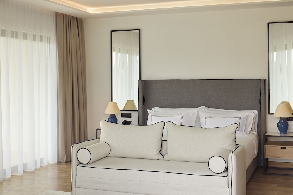Melia Durres Albania — Hotel rooms in Durres, Durres