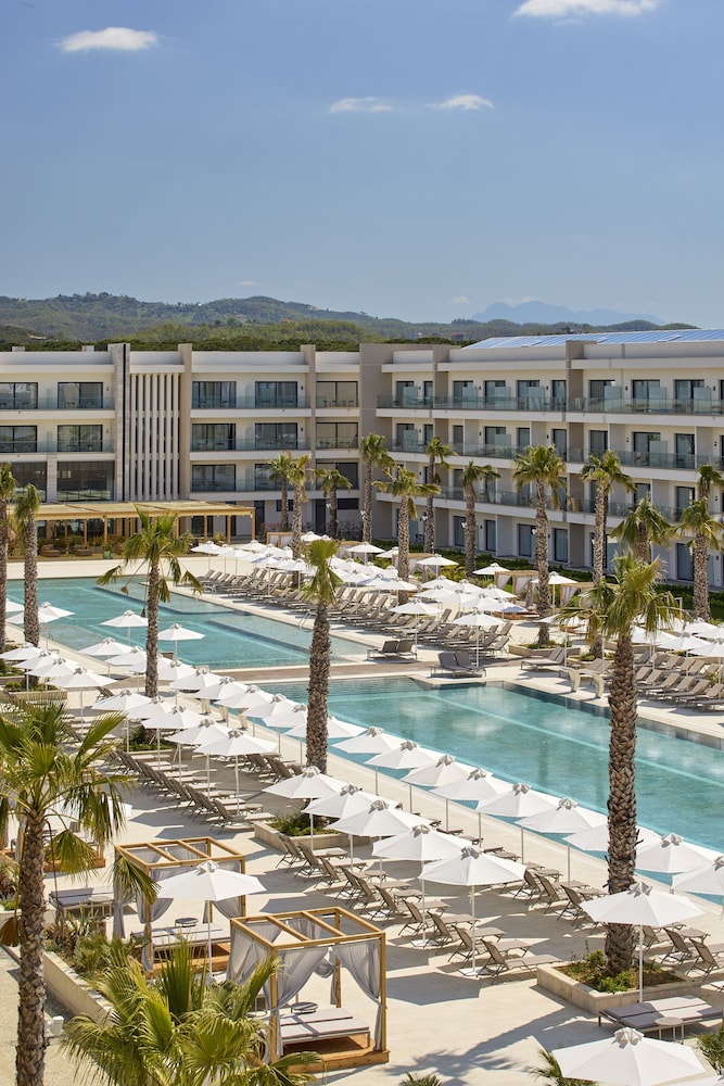 Melia Durres Albania — Swimming pool in Durres, Durres