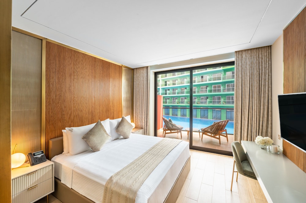 voco Monaco Dubai Heart of Europe by IHG — Hotel rooms in Dubai