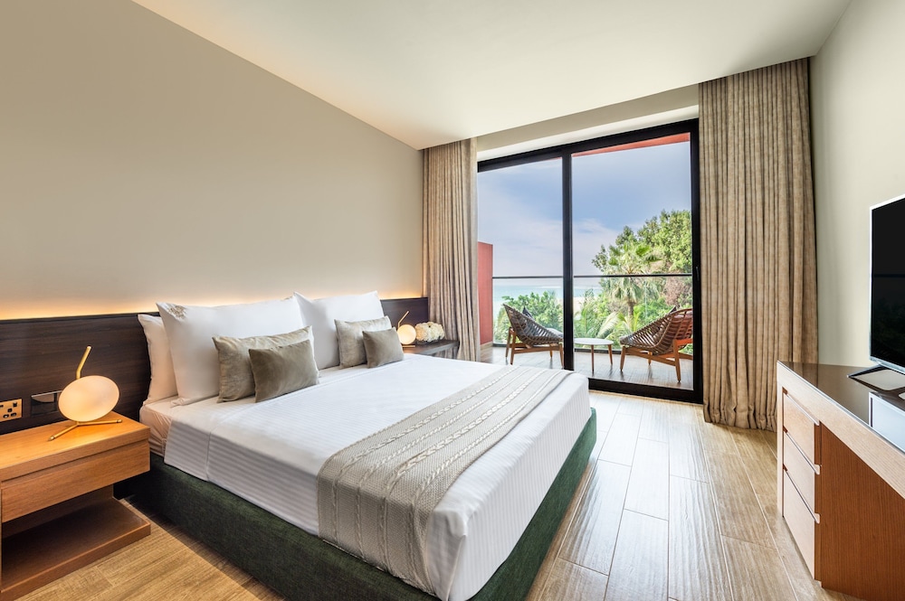 voco Monaco Dubai Heart of Europe by IHG — Hotel rooms in Dubai
