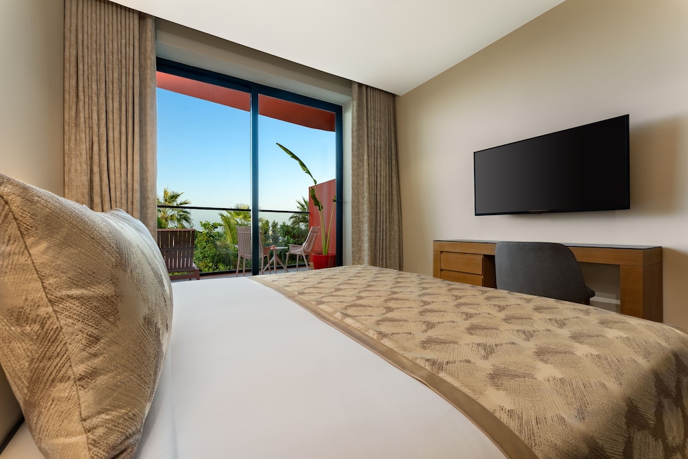 voco Monaco Dubai Heart of Europe by IHG — Hotel rooms in Dubai