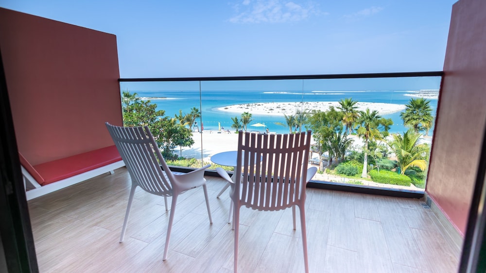 voco Monaco Dubai Heart of Europe by IHG — Beach in Dubai