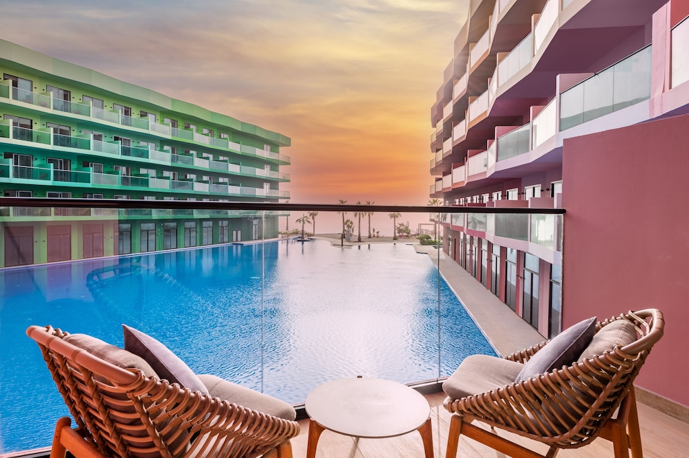 voco Monaco Dubai Heart of Europe by IHG — Swimming pool in Dubai