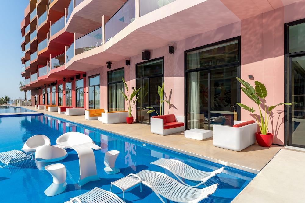 voco Monaco Dubai Heart of Europe by IHG — Swimming pool in Dubai