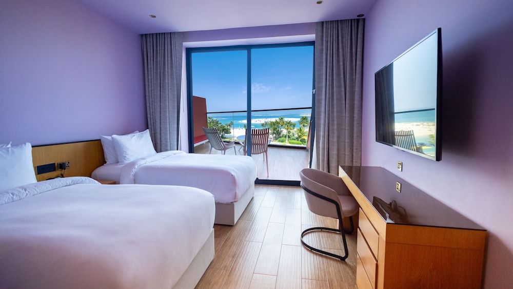 voco Monaco Dubai Heart of Europe by IHG — Hotel rooms in Dubai