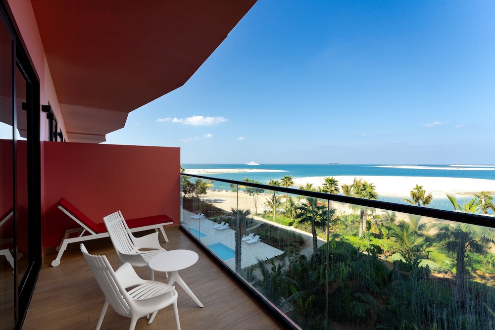 voco Monaco Dubai Heart of Europe by IHG — Hotel rooms in Dubai