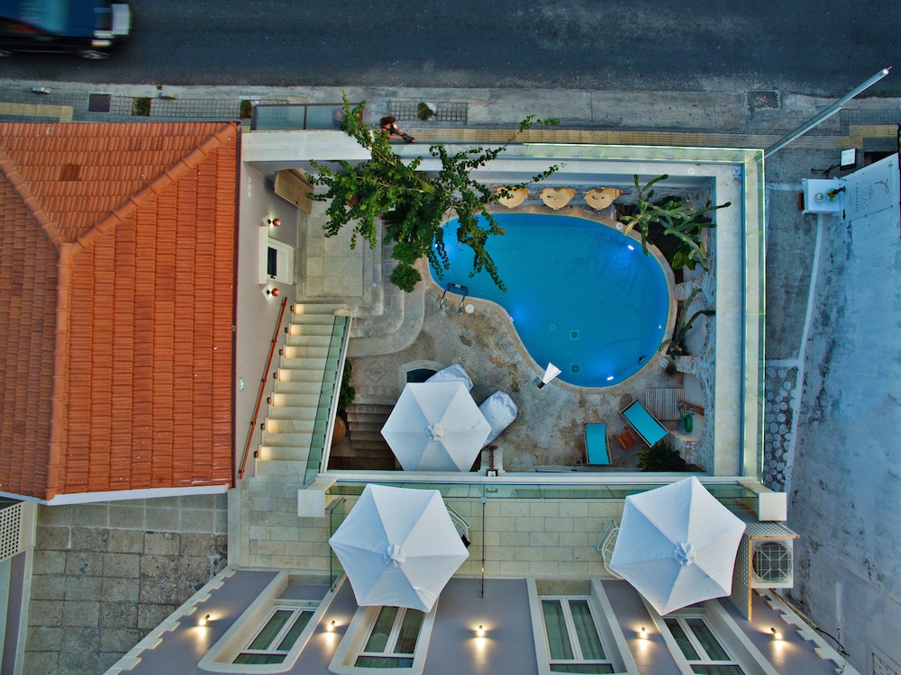 Thalassa Boutique Hotel - Adults Only — Swimming pool in Rethymnon