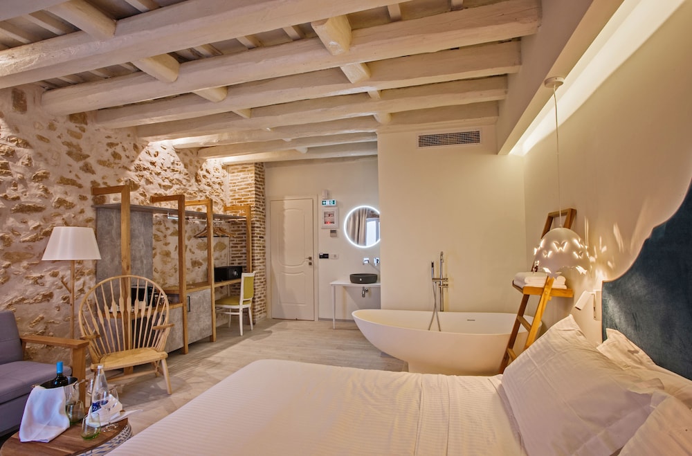 Thalassa Boutique Hotel - Adults Only — Hotel rooms in Rethymnon