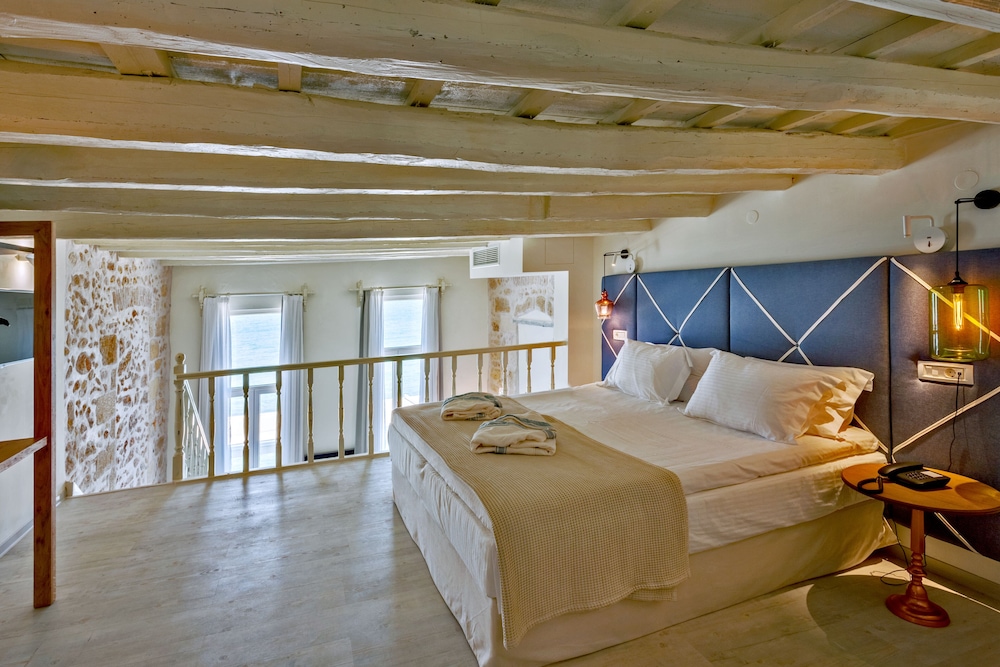 Thalassa Boutique Hotel - Adults Only — Hotel rooms in Rethymnon