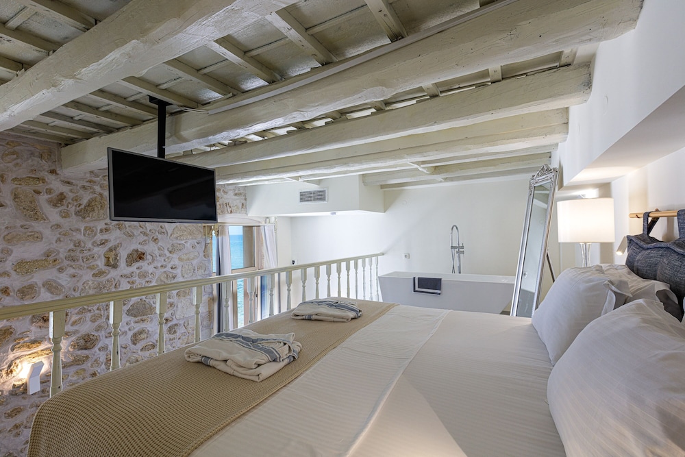Thalassa Boutique Hotel - Adults Only — Hotel rooms in Rethymnon