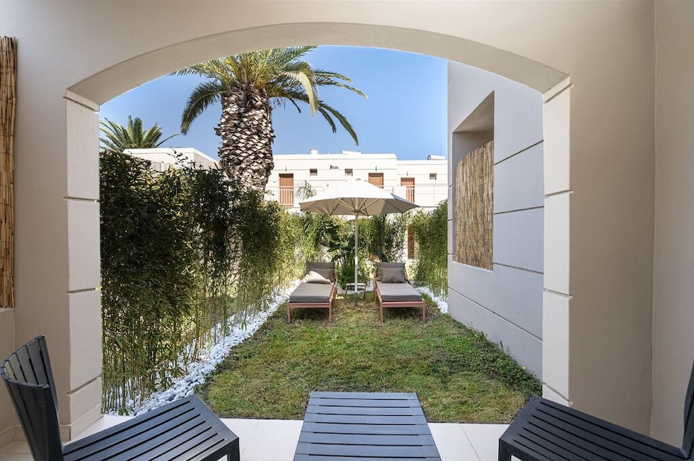 Akti Coast Club — Hotel building in Marmari (Kos), South Aegean