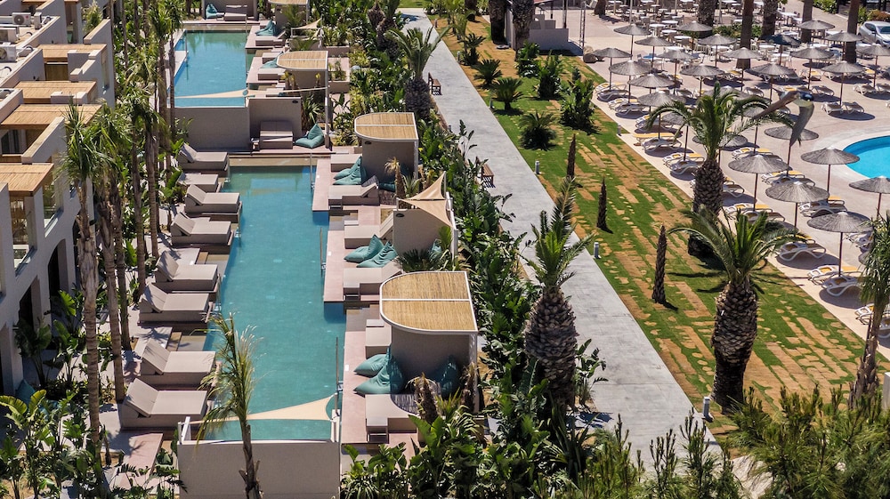 Akti Coast Club — Swimming pool in Marmari (Kos), South Aegean