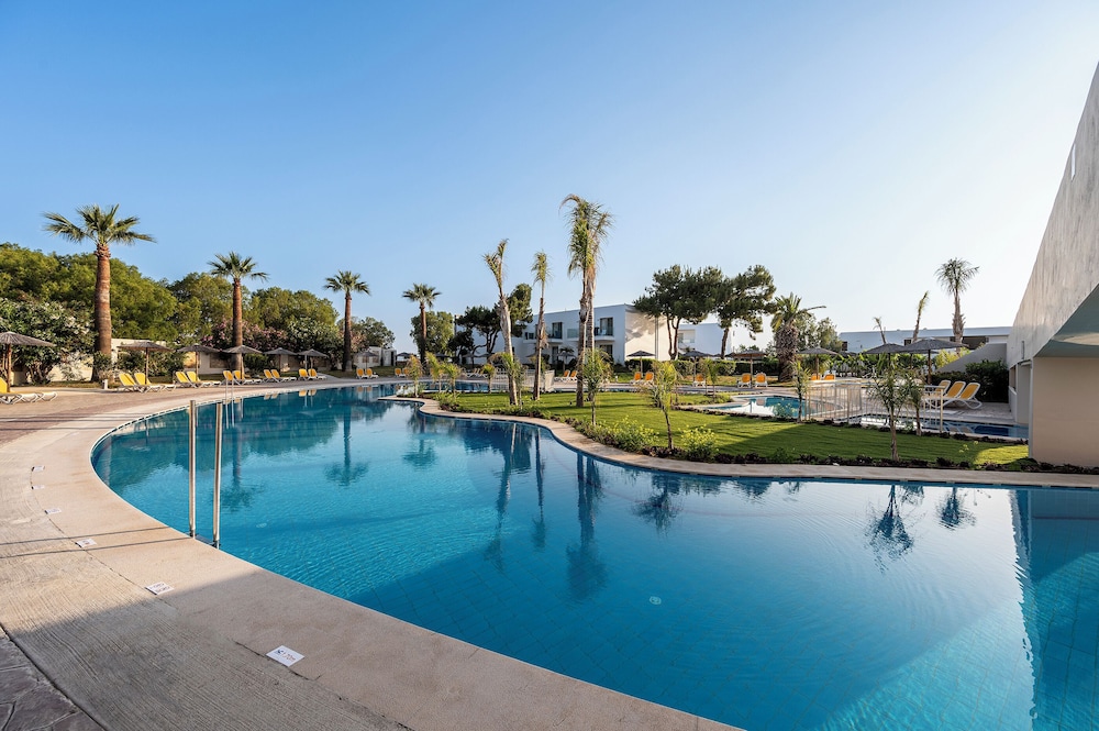 Akti Coast Club — Swimming pool in Marmari (Kos), South Aegean