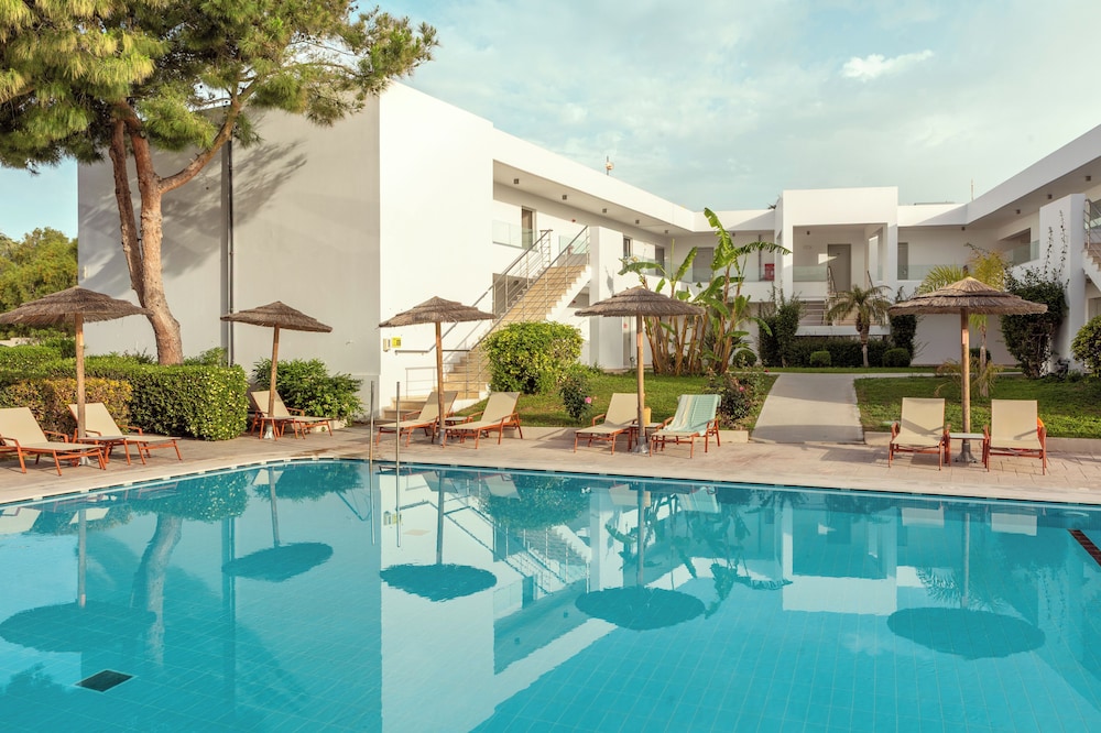 Akti Coast Club — Swimming pool in Marmari (Kos), South Aegean