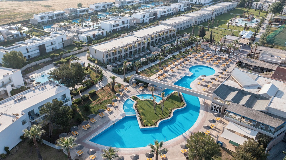 Akti Coast Club — Swimming pool in Marmari (Kos), South Aegean