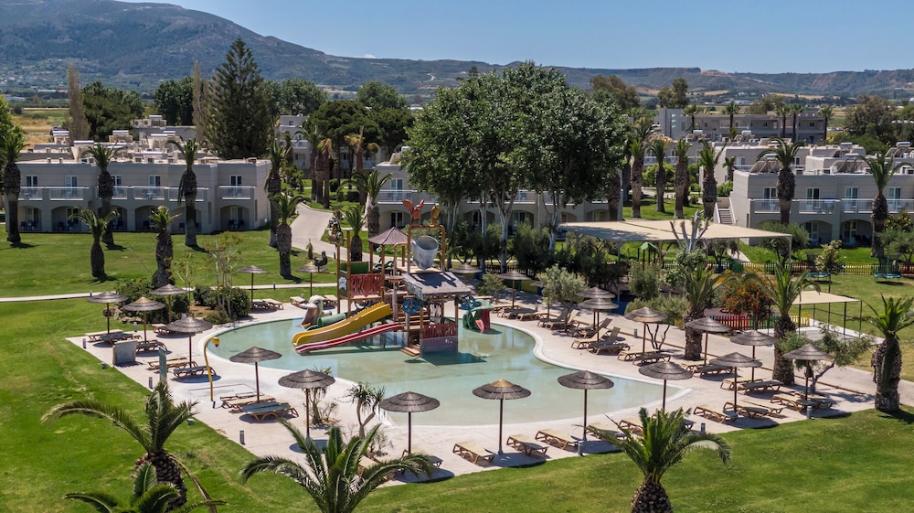 Akti Coast Club — Swimming pool in Marmari (Kos), South Aegean