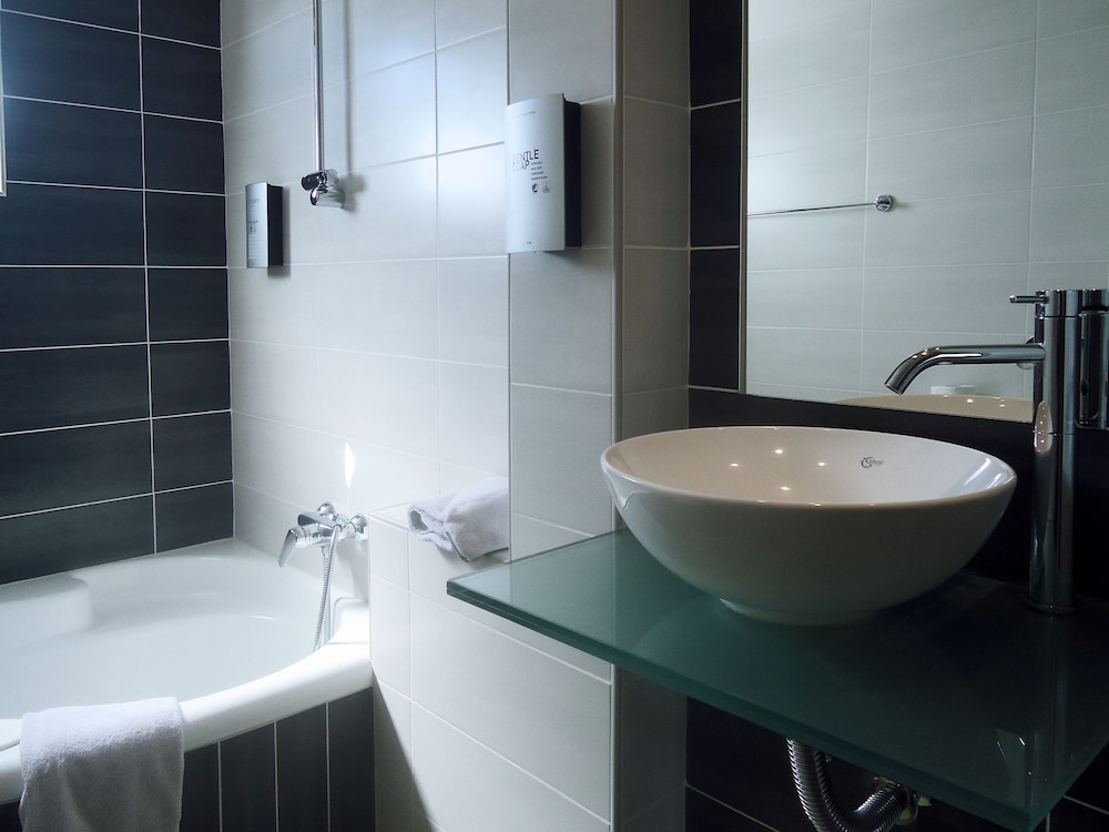Amphitryon City Hotel — Hotel rooms in Rhodes Town, South Aegean