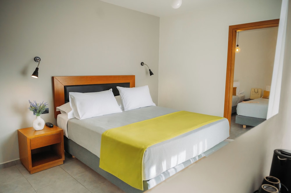 Amphitryon City Hotel — Hotel rooms in Rhodes Town, South Aegean