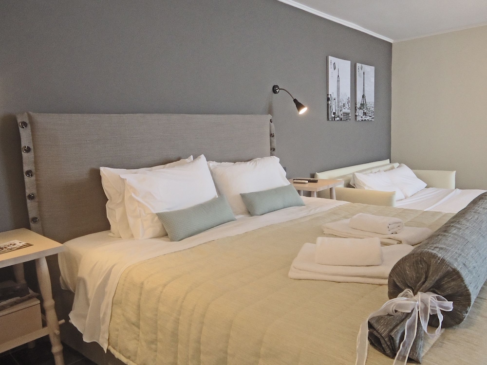 Amphitryon City Hotel — Hotel rooms in Rhodes Town, South Aegean