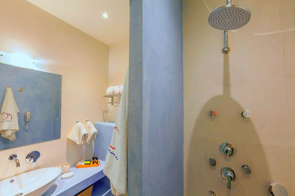 In Camera Art Boutique Hotel — Hotel rooms in Rhodes Town, South Aegean