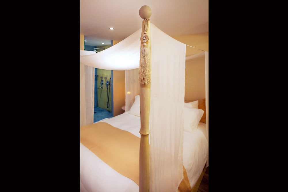 In Camera Art Boutique Hotel — Hotel rooms in Rhodes Town, South Aegean