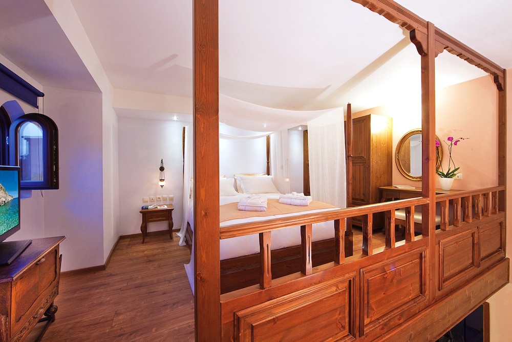 In Camera Art Boutique Hotel — Hotel rooms in Rhodes Town, South Aegean