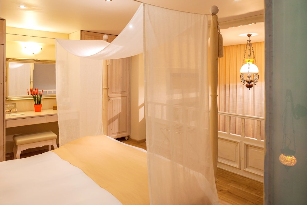 In Camera Art Boutique Hotel — Hotel rooms in Rhodes Town, South Aegean