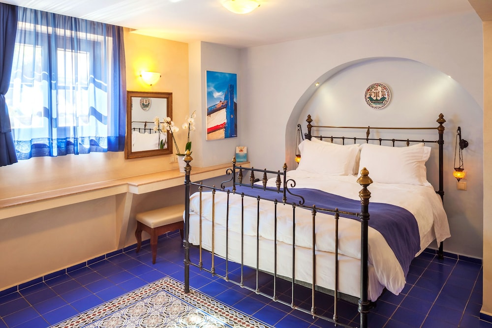 In Camera Art Boutique Hotel — Hotel rooms in Rhodes Town, South Aegean