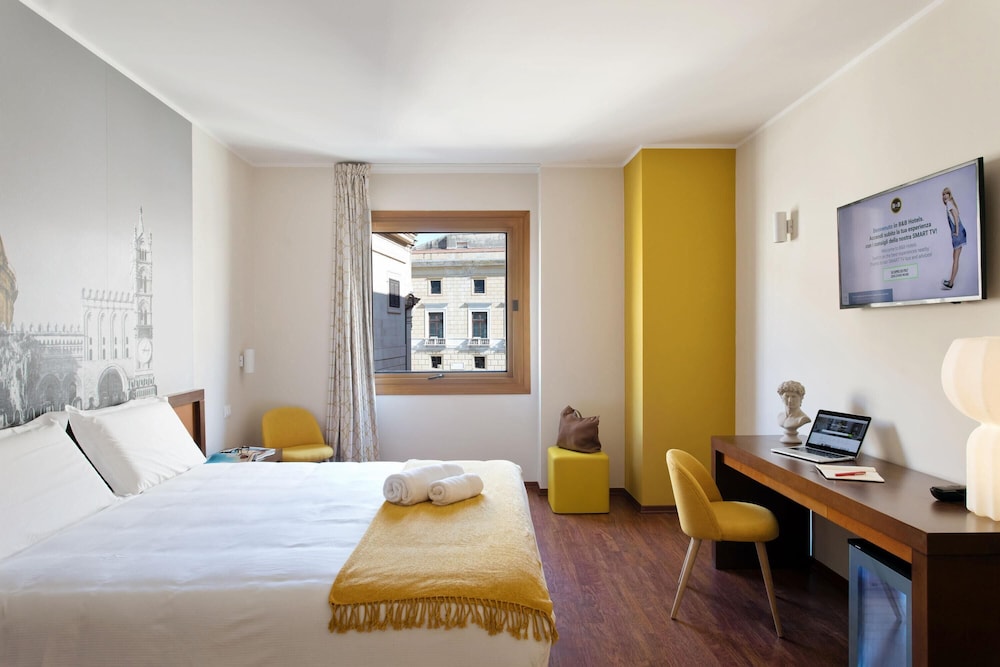 B&B Hotel Palermo Quattro Canti — Hotel rooms in Palermo, Sicily