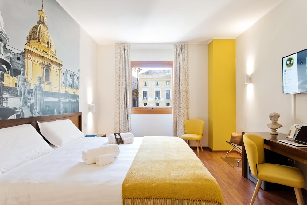 B&B Hotel Palermo Quattro Canti — Hotel rooms in Palermo, Sicily