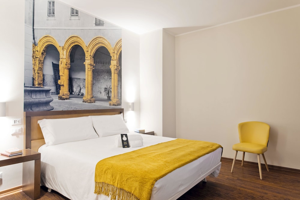 B&B Hotel Palermo Quattro Canti — Hotel rooms in Palermo, Sicily