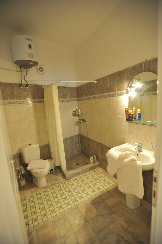 Saint Spiridon Hotel — Hotel rooms in Kassopei, Ionian Islands