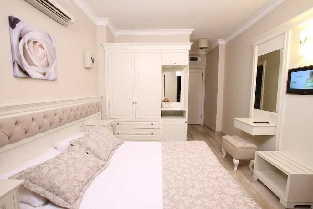 Hawaii Hotel — Hotel rooms in Marmaris, Mugla