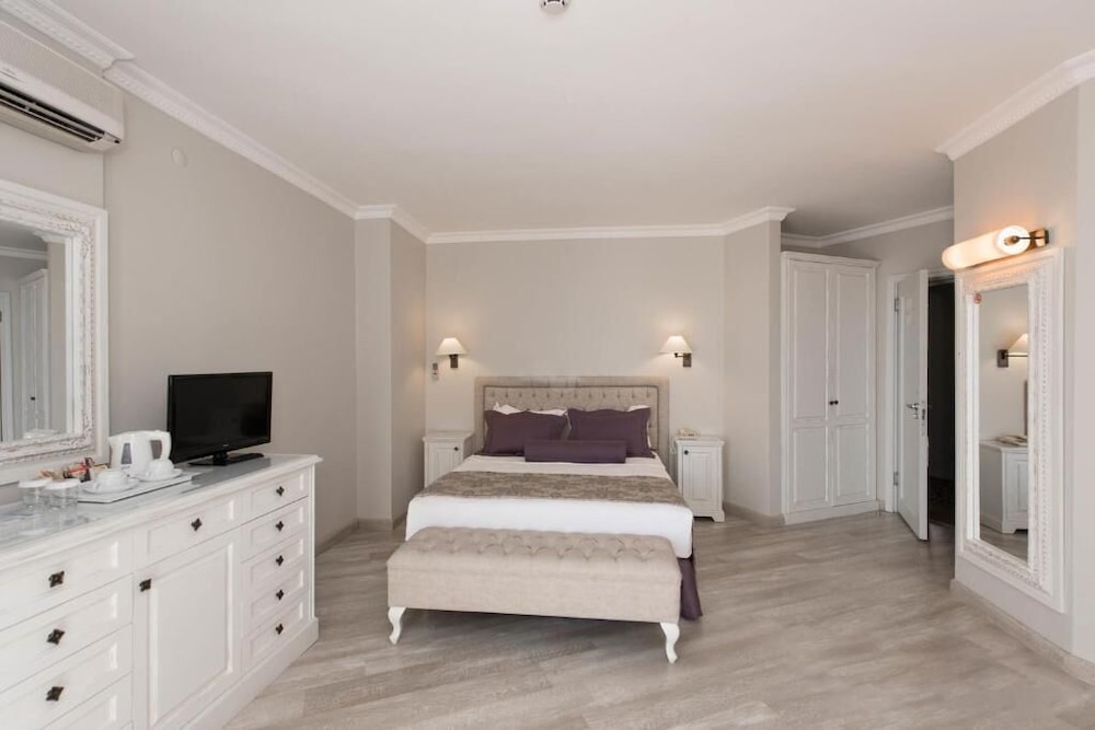 Hawaii Hotel — Hotel rooms in Marmaris, Mugla
