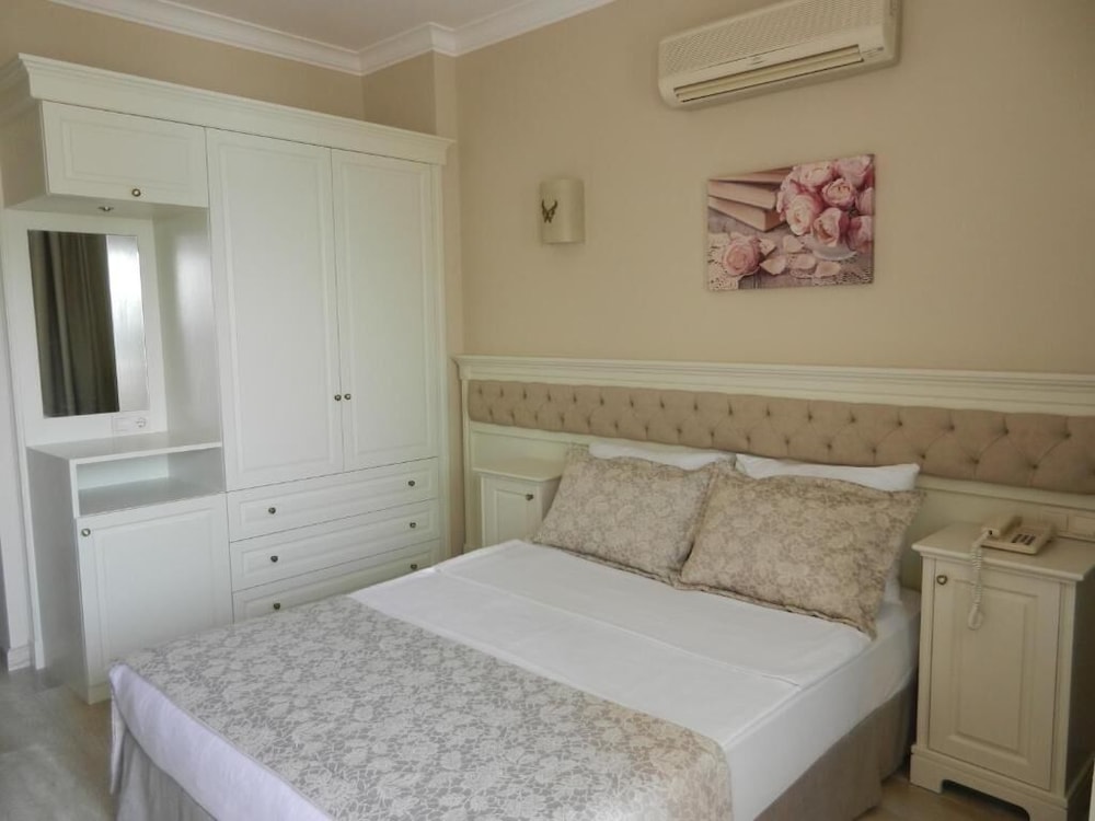 Hawaii Hotel — Hotel rooms in Marmaris, Mugla