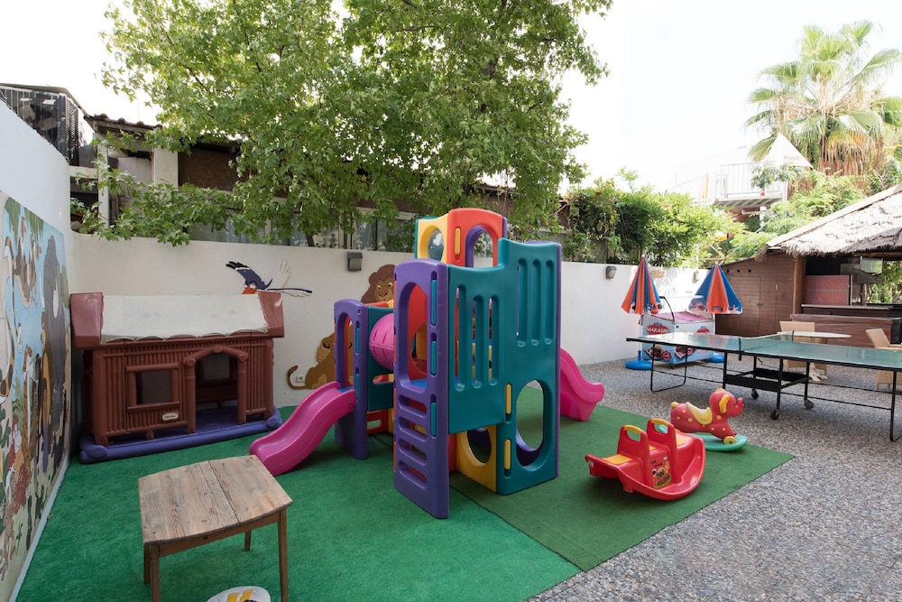 Hawaii Hotel — Attractions for children in Marmaris, Mugla