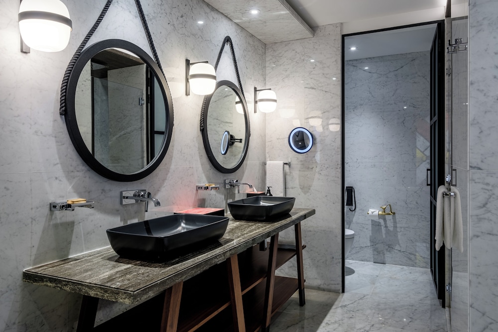 Andaz Family Suites by Hyatt - Palm Jumeirah — Hotel rooms in Dubai