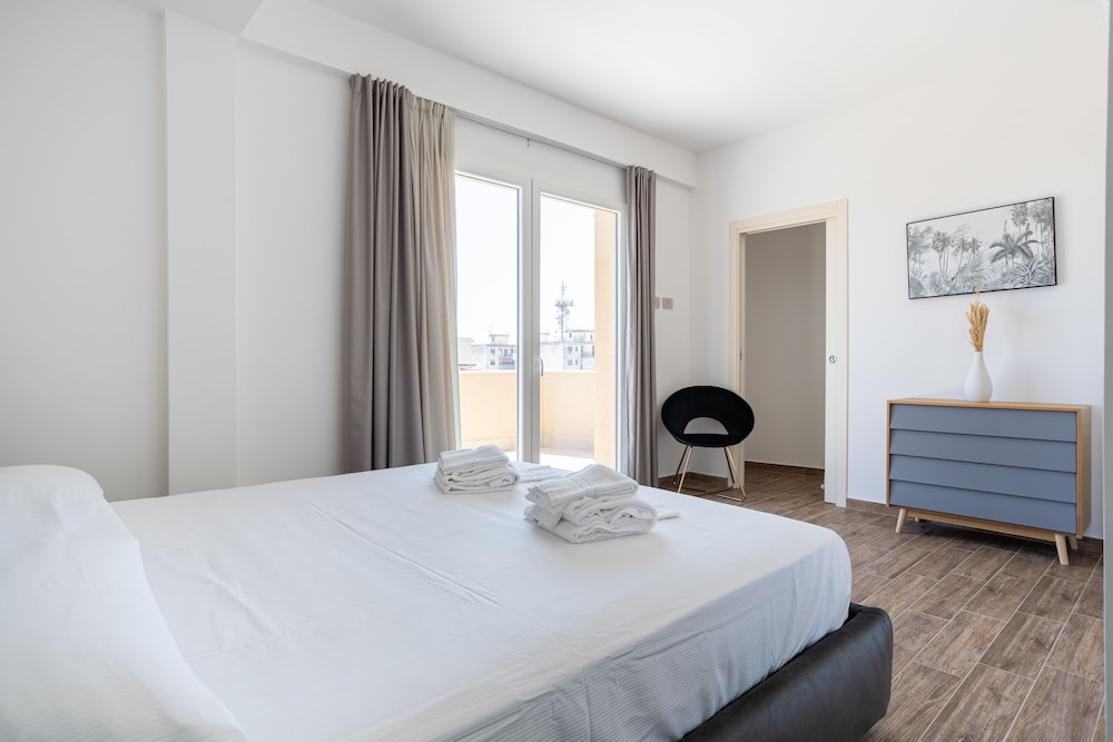 Multisuite Palermo — Hotel rooms in Palermo, Sicily
