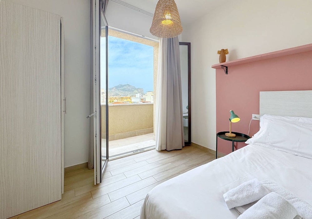 Multisuite Palermo — Hotel rooms in Palermo, Sicily