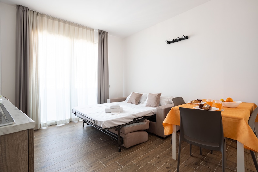 Multisuite Palermo — Hotel rooms in Palermo, Sicily