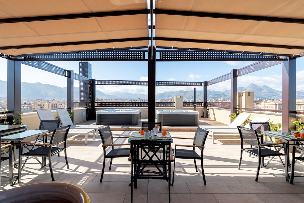 Multisuite Palermo — Hotel rooms in Palermo, Sicily