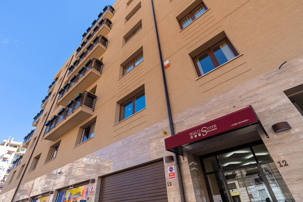 Multisuite Palermo — Hotel building in Palermo, Sicily