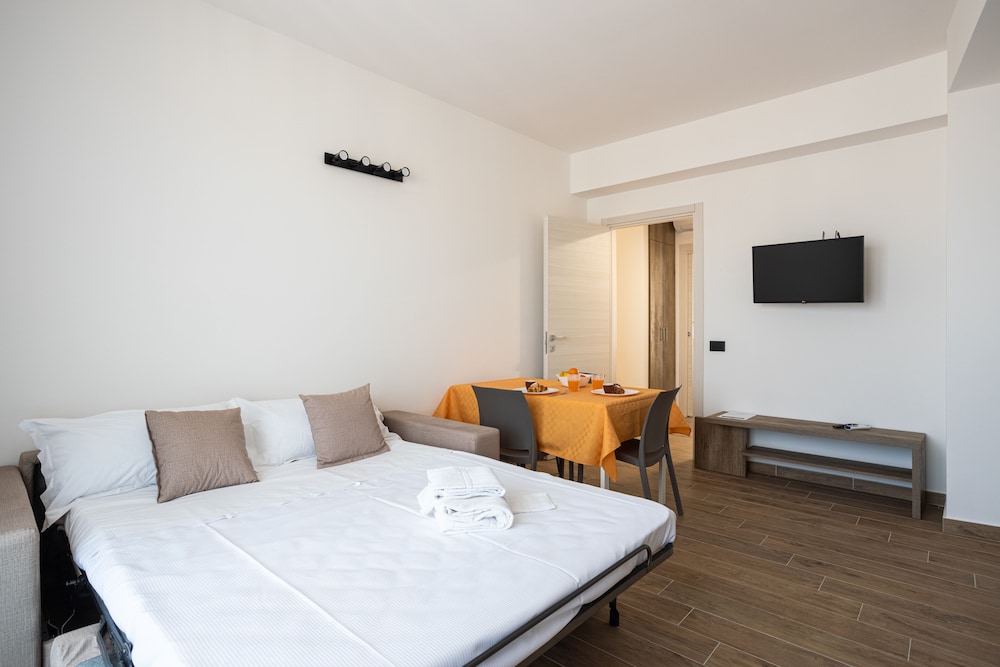 Multisuite Palermo — Hotel rooms in Palermo, Sicily