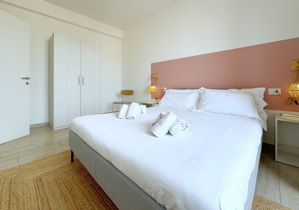 Multisuite Palermo — Hotel rooms in Palermo, Sicily