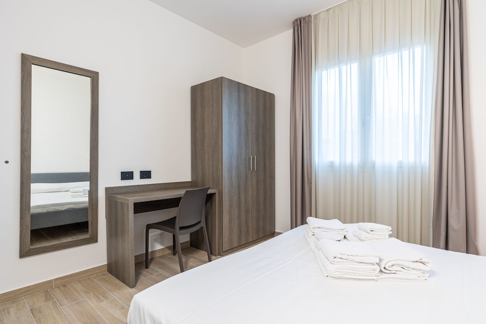 Multisuite Palermo — Hotel rooms in Palermo, Sicily