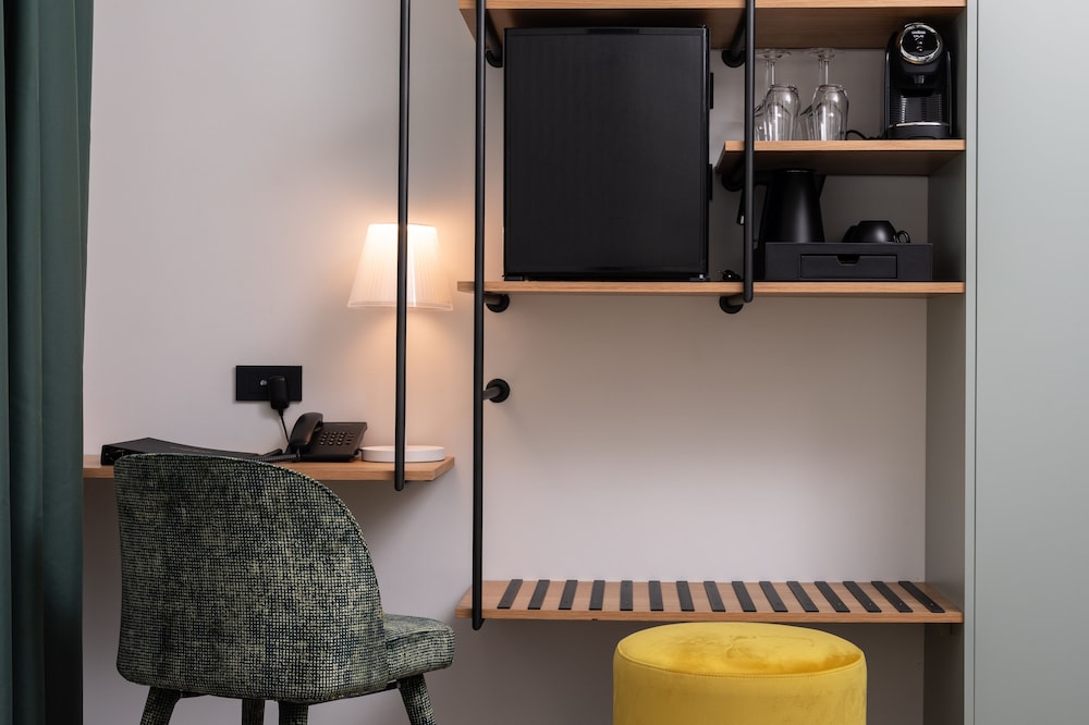Heritage Hotel Porin — Hotel rooms in Makarska, Split-Dalmatia