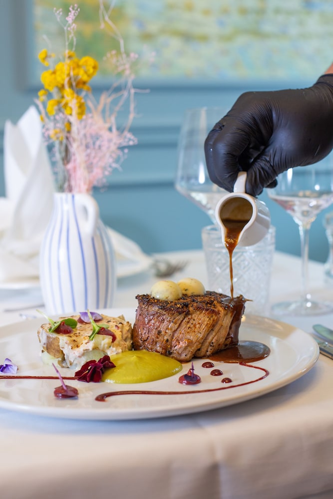 Heritage Hotel Porin — Restaurant & bars in Makarska, Split-Dalmatia