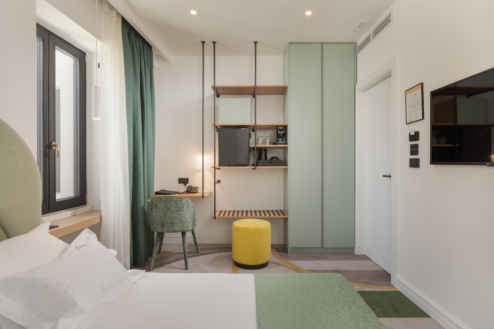 Heritage Hotel Porin — Hotel rooms in Makarska, Split-Dalmatia