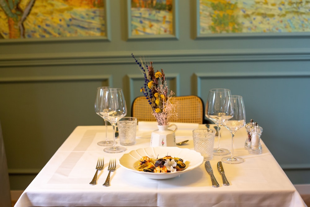 Heritage Hotel Porin — Restaurant & bars in Makarska, Split-Dalmatia