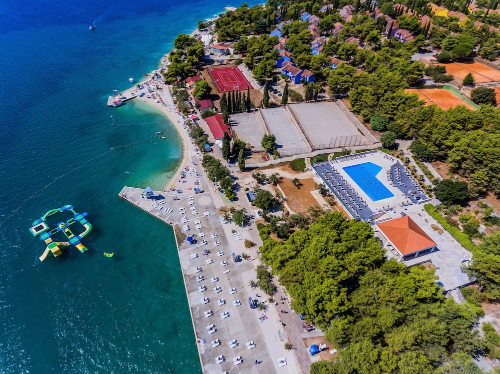 Hotel Medena — Sports & recreation in Seget Donji, Split-Dalmatia
